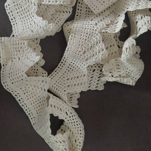 Handmade lace vintage collection used, various designs and lengths
