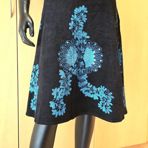 Boho skirt Morgan L like new, brown with turquoise embroidery