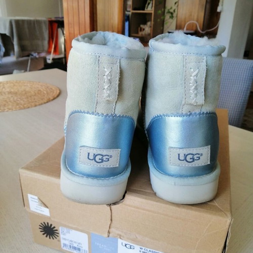 Ugg boots size 38 like new