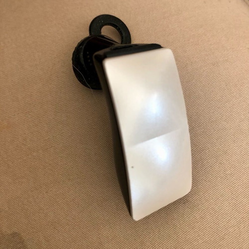 Jawbone Icon The Catch Bluetooth headset white like new