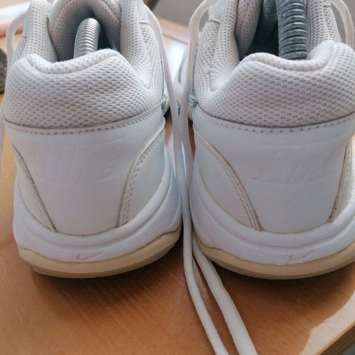 Nike leather athletic shoes used, white, size 38.5 for tennis