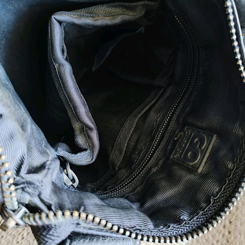 Carpisa leather crossbody bag like new, black