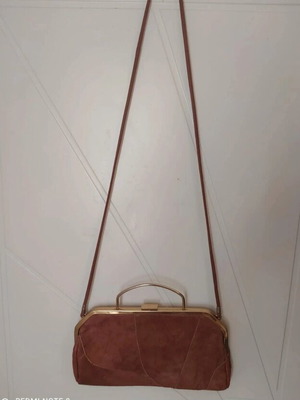 Gold Medal Pointer shoulder bag tan genuine leather like new