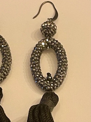 Earrings like new