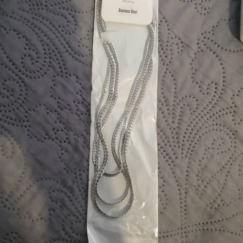 Stainless steel triple necklace new, silver