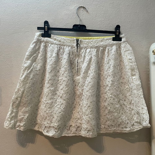Superdry Mini Lace Skirt with Pockets Size M Like New White Yellow