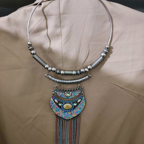 Necklace with colorful stones used