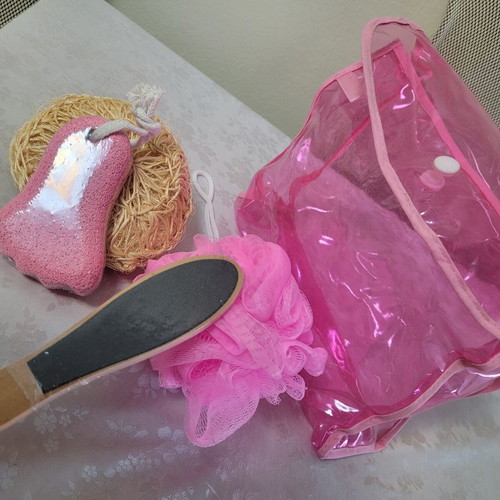 Gift and care set with pumice stone, small foot file, loofah, and bath sponge