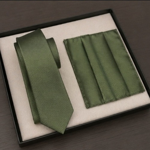 Franco Rafaello tie with pocket square new, olive green
