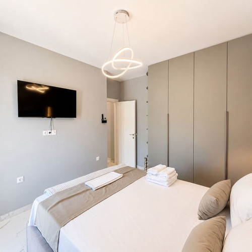 Apartment 2 bedrooms renovated penthouse with large terrace in Thessaloniki center