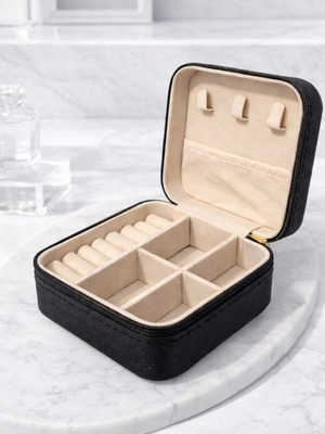 Jewelry case travel size new, black