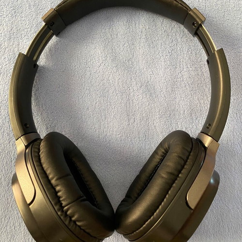 GoldenPlayer Wireless Over-Ear Headphones new, Bluetooth 5.0