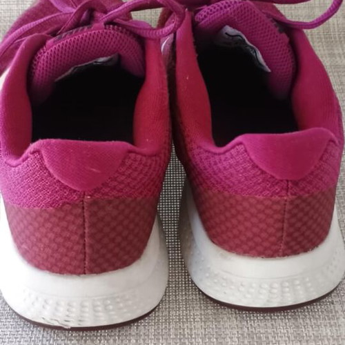 Nike women's athletic shoes used, size 38.5, pink