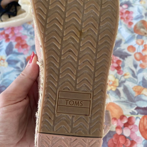 TOMS suede shoes pink size 37.5