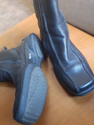 Leather ankle boots size 36 black like new by Ecco