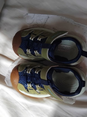 Boy sandals size 24CN, blue and green, wide bottom
