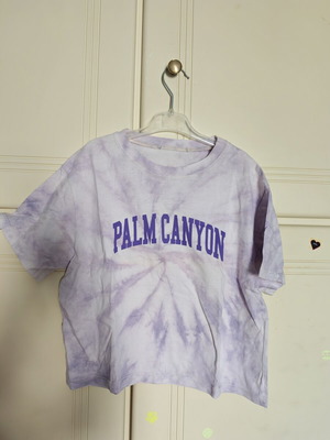 Cropped T-shirt Pull & Bear like new, size M, white and purple