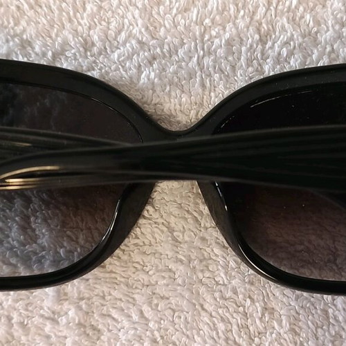 Salvatore Ferragamo women's sunglasses black large like new