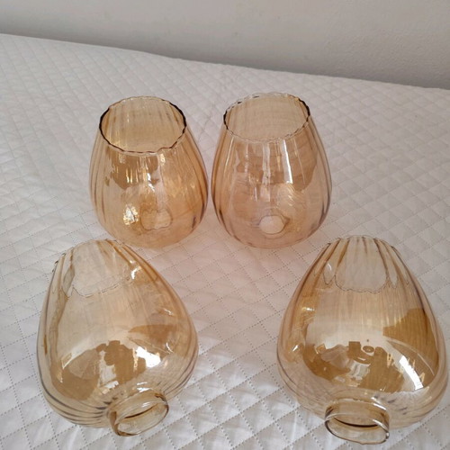 Lamp glass shades like new, set of 4 pieces