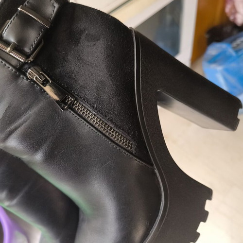 Sophi black boots size 37 like new