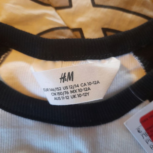 H&M sleeveless shirt, white and black, size 146-152 cm, ages 6-7