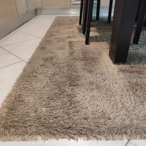 Two shaggy rugs, 2x3 m, very good condition