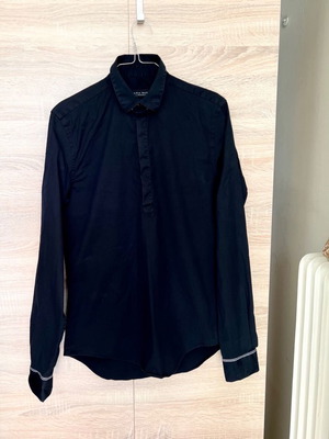 Men's black shirt Small slim fit like new