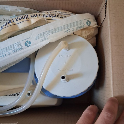 CA-MI New Askir 30 suction device like new with accessories