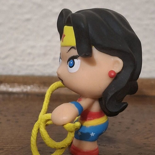 Wonder Woman Little Mates Mini Figure PVC like new