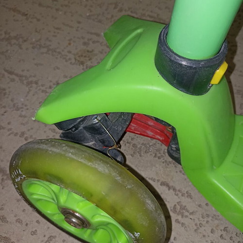 Athlopaidia scooter used for spare parts