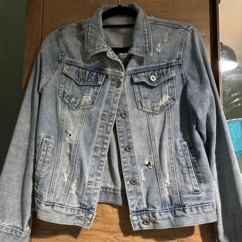 Women's denim jacket like new, size M
