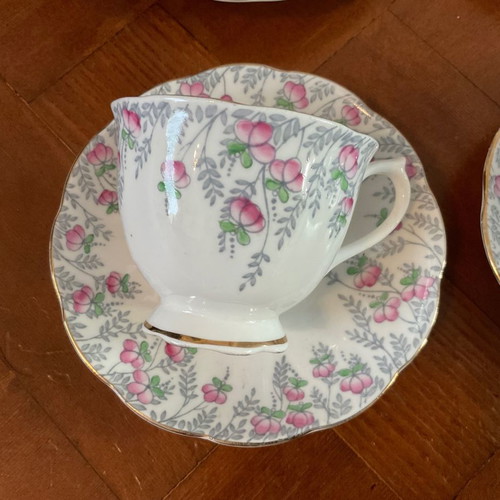 Royal Albert tea set 1940, like new, 12-piece bone china