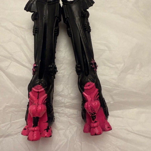 Monster High Dracubecca Freaky Fusion boots used 2014