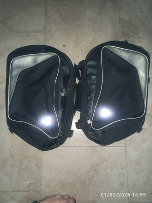 DiTeck motorcycle saddlebags like new, 20-40L per side