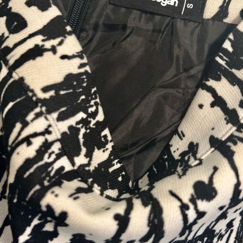 Fullah Sugah mini skirt like new, black and white, size S