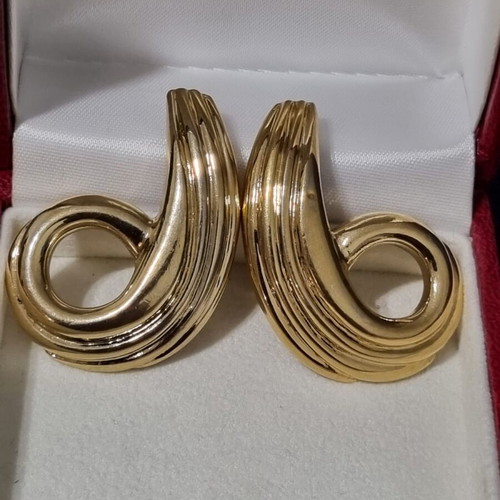 Σκουλαρίκια Pierre Cardin μεταχειρισμένα, χρυσαφί
