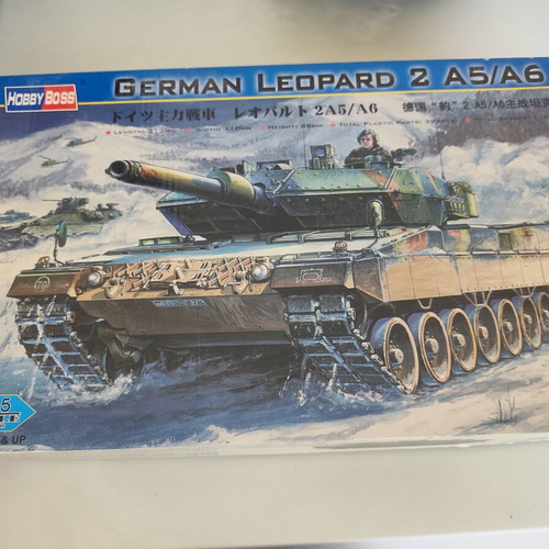 Hobbyboss German Leopard 2 A5/A6 1/35 scale model kit