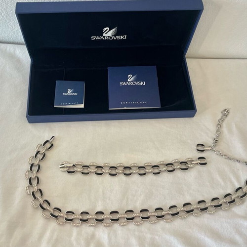 Swarovski luxury set necklace and bracelet with black enamel and pavé crystals