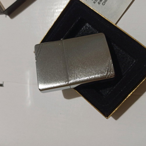 Zippo 1937 Brushed Chrome with Slashes model 230 new 1992
