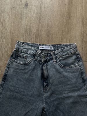 Zara blue jeans like new, size 34