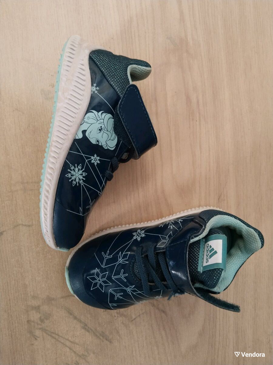 Adidas Disney Frozen baby shoes used, -  12,00 - Vendora.cy