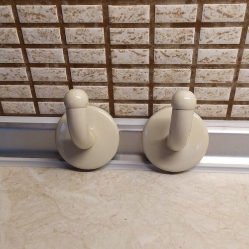 Bathroom Hangers