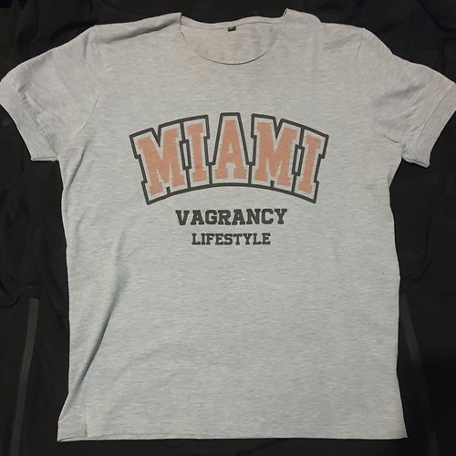 Vagrancy short-sleeve shirt like new, size Medium, gray
