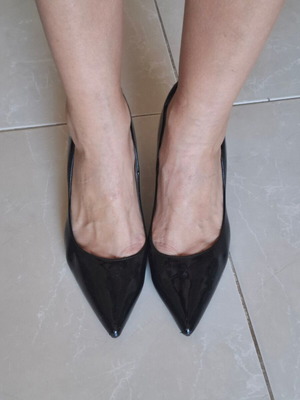 Elle Collection patent leather pumps used, black, size 41