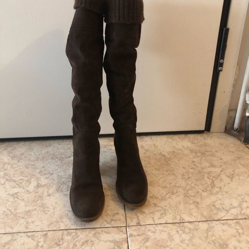 Suede boots brown like new, high with inner sock