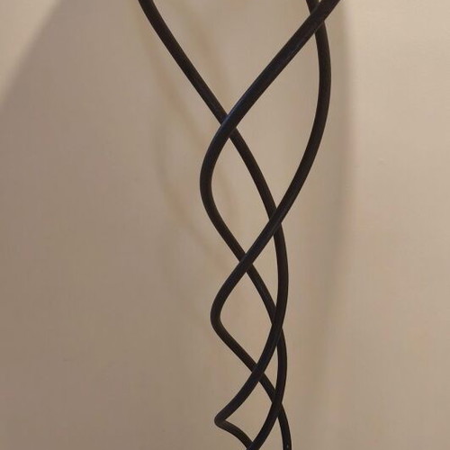 Italian floor lamp like new with artistic metal frame and alabaster glass shade