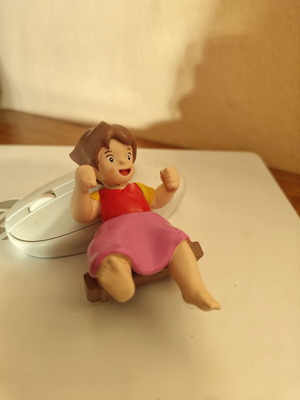 Φιγούρα Heidi σε κούνια