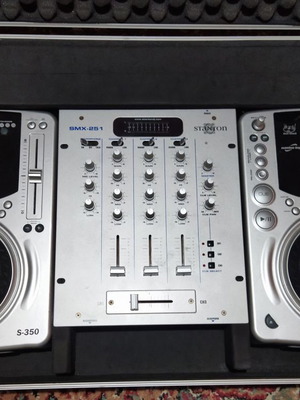 Σετ DJ Stanton μεταχειρισμένο με μικτή SMX-251 και 2 CD players S351 σε βαλίτσα μεταφοράς