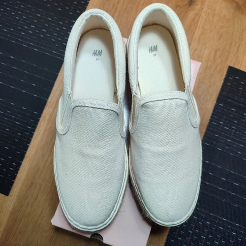 H&M platform shoes size 39 beige like new