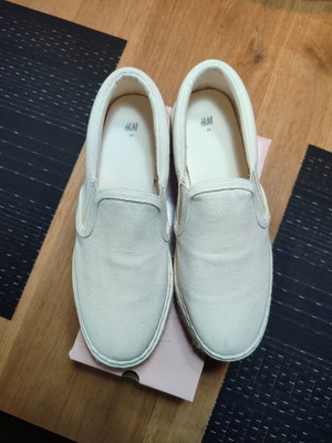 H&M platform shoes size 39 beige like new